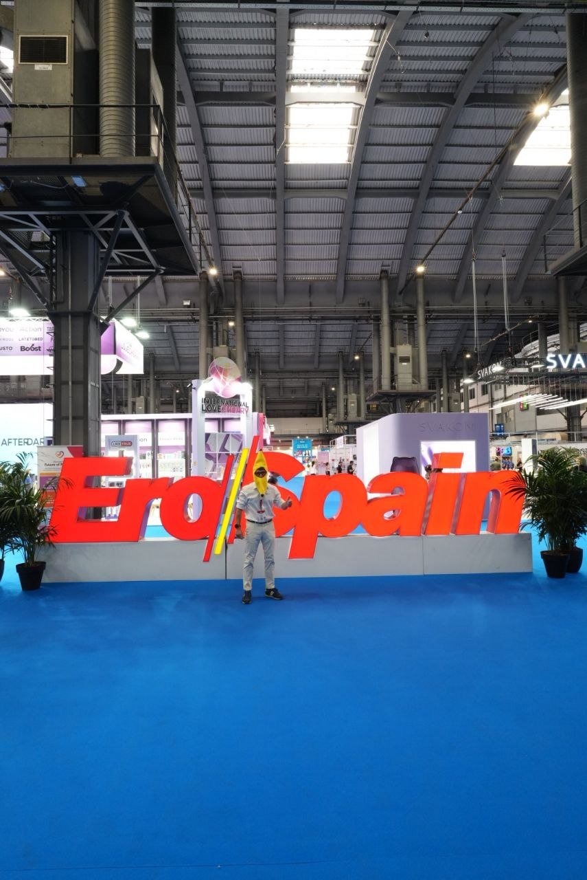 Booth Bananakit 523 a EroSpain Barcelona 2026, apertura porte day 1
